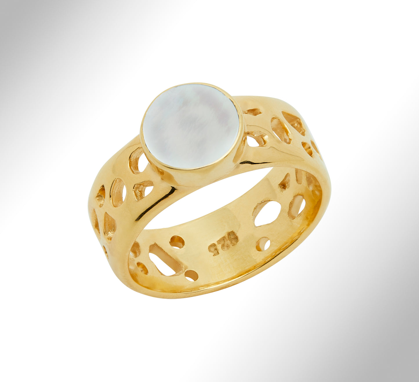 Mother of Pearl Coral Band Gold Ring