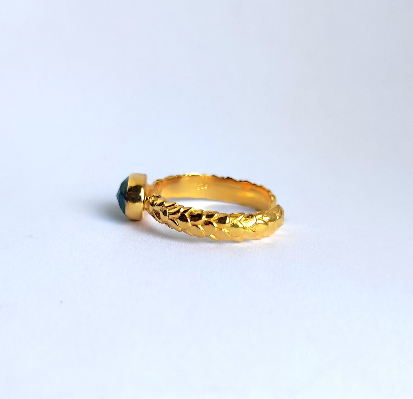 Green Apatite Mermaid Ring in 18kt Gold