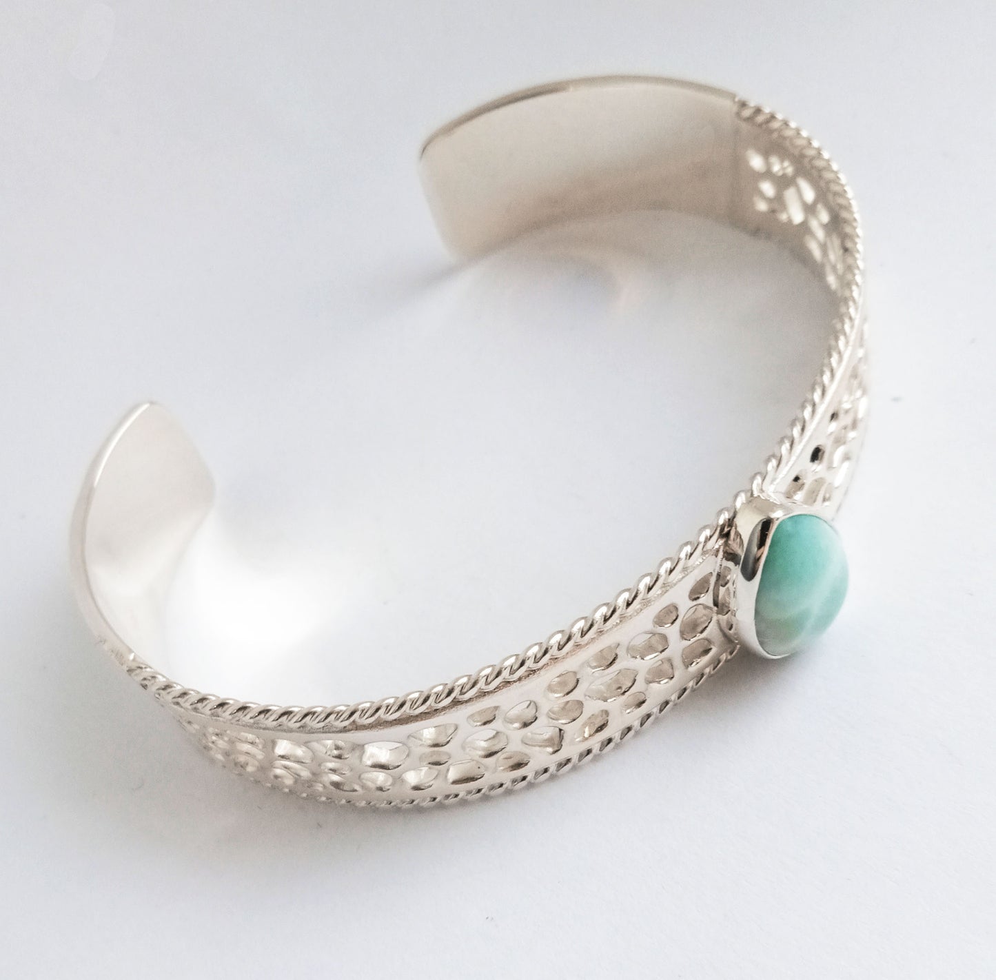 Labyrinth Larimar Teardrop Gemstone Bangle