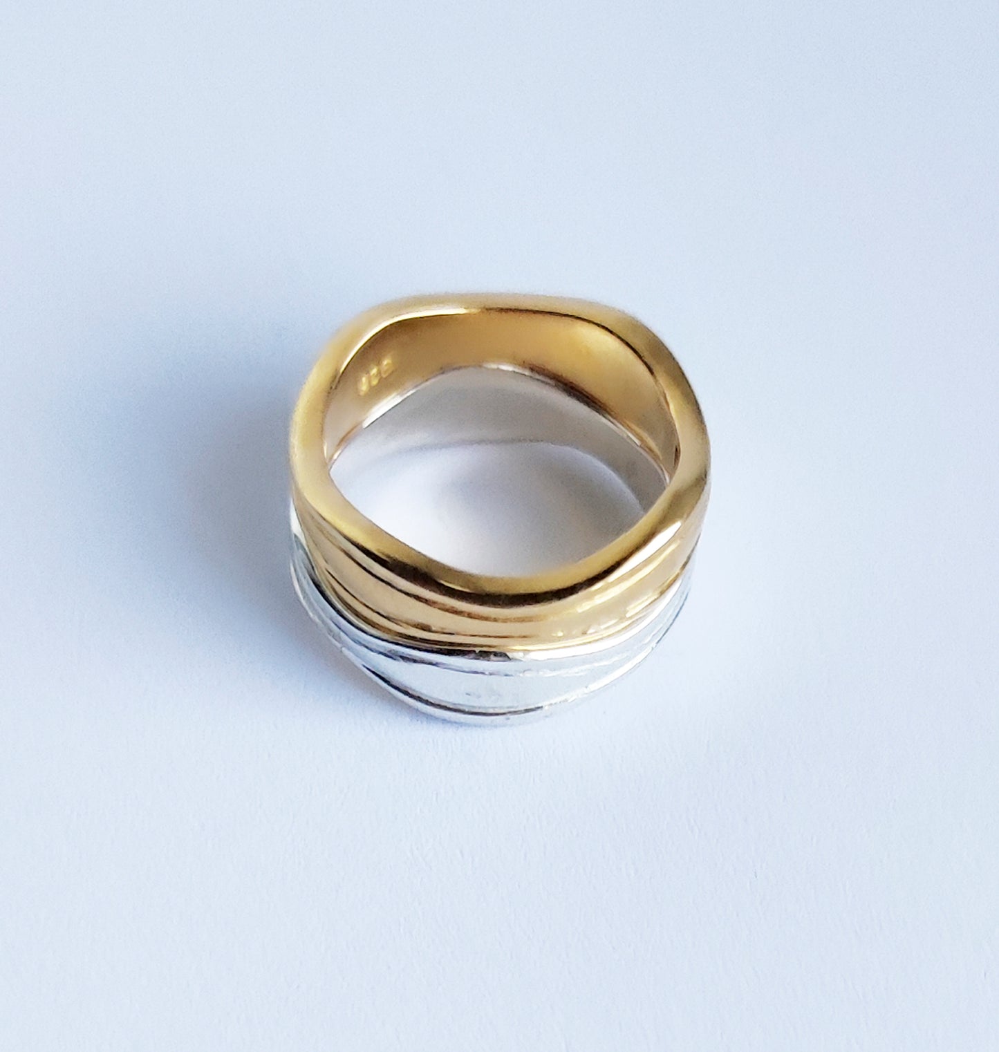 Stacking Wave Rings