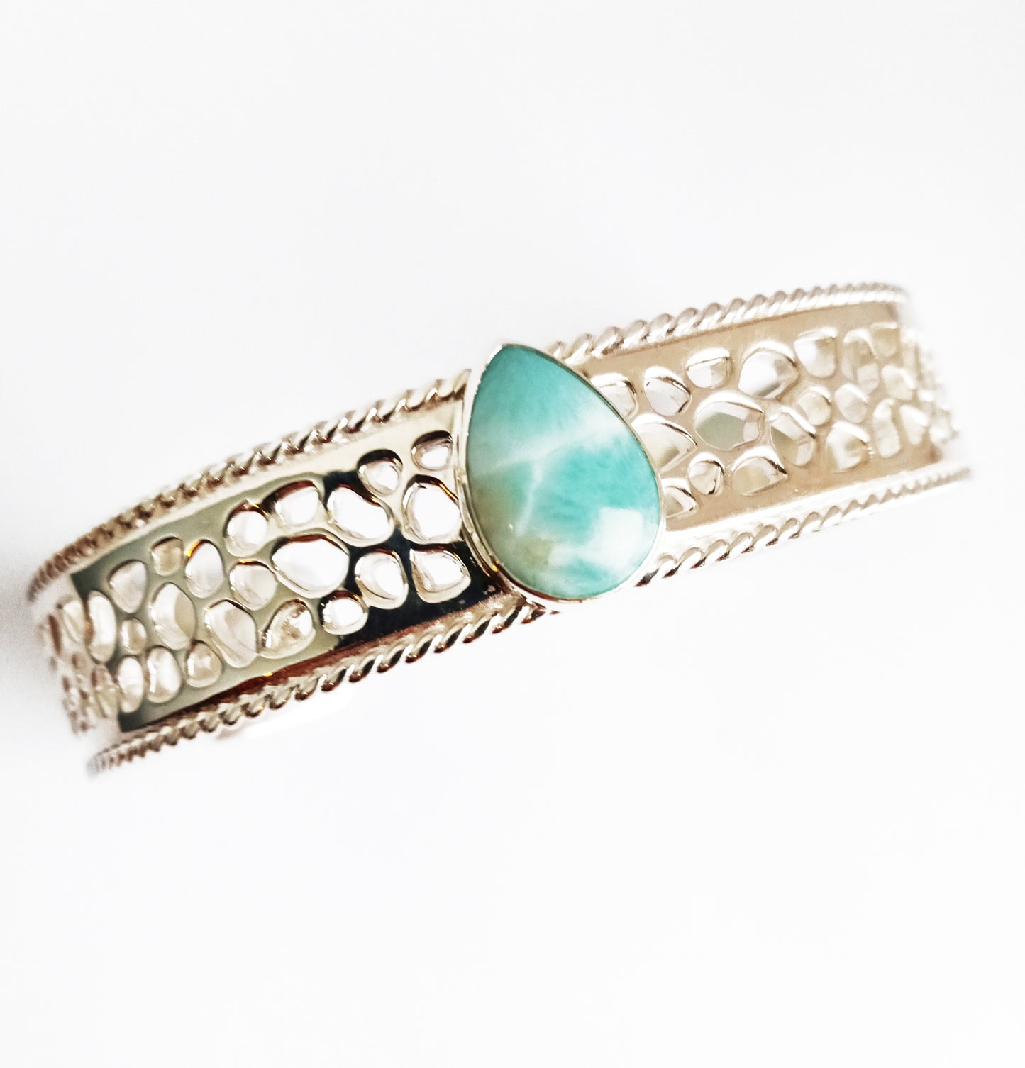 Labyrinth Larimar Teardrop Gemstone Bangle