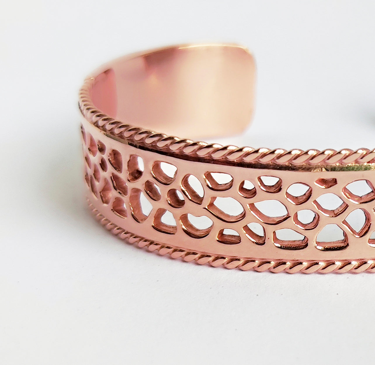 Labyrinth Rose Gold Coral Bracelet