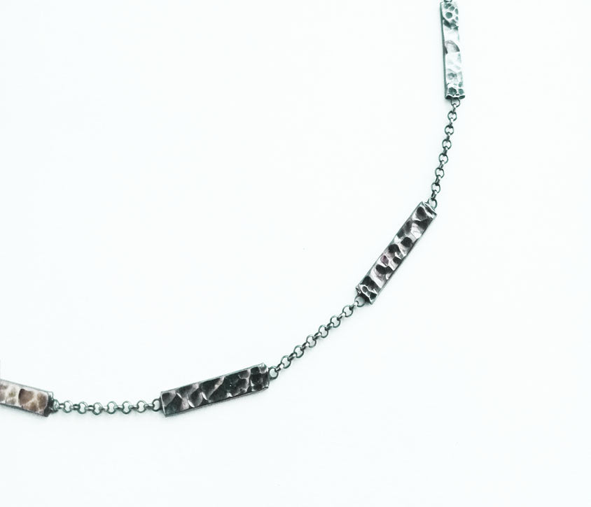 Hammered Silver Bar & Chain Unisex Choker