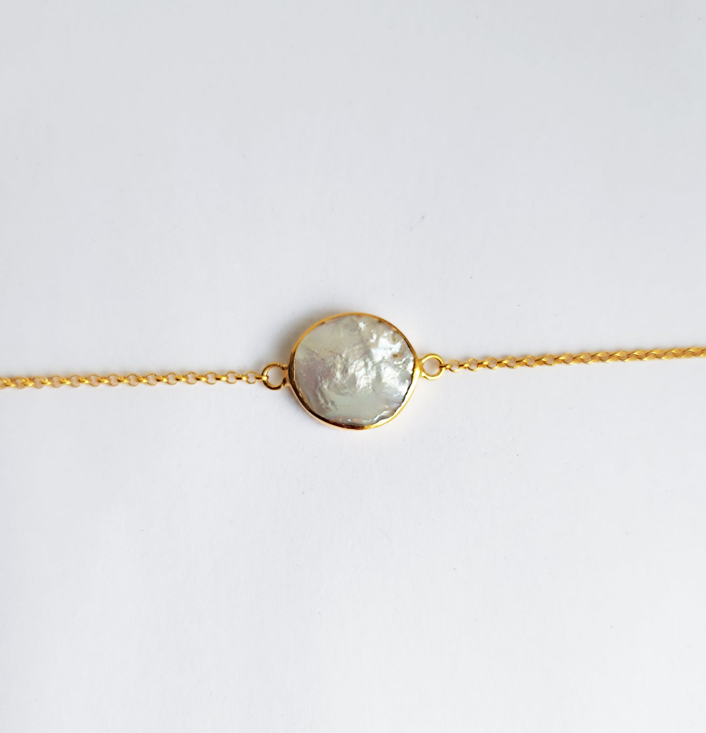 Dainty Gold Pearl Bracelet