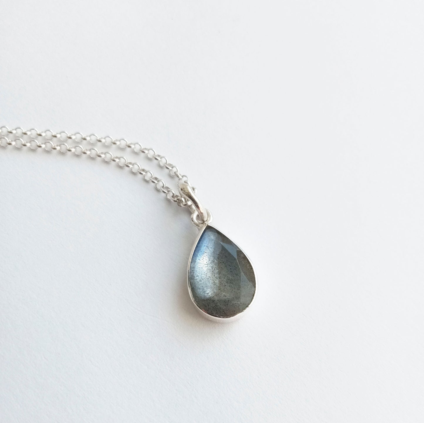 Labradorite Silver Pendant Necklace