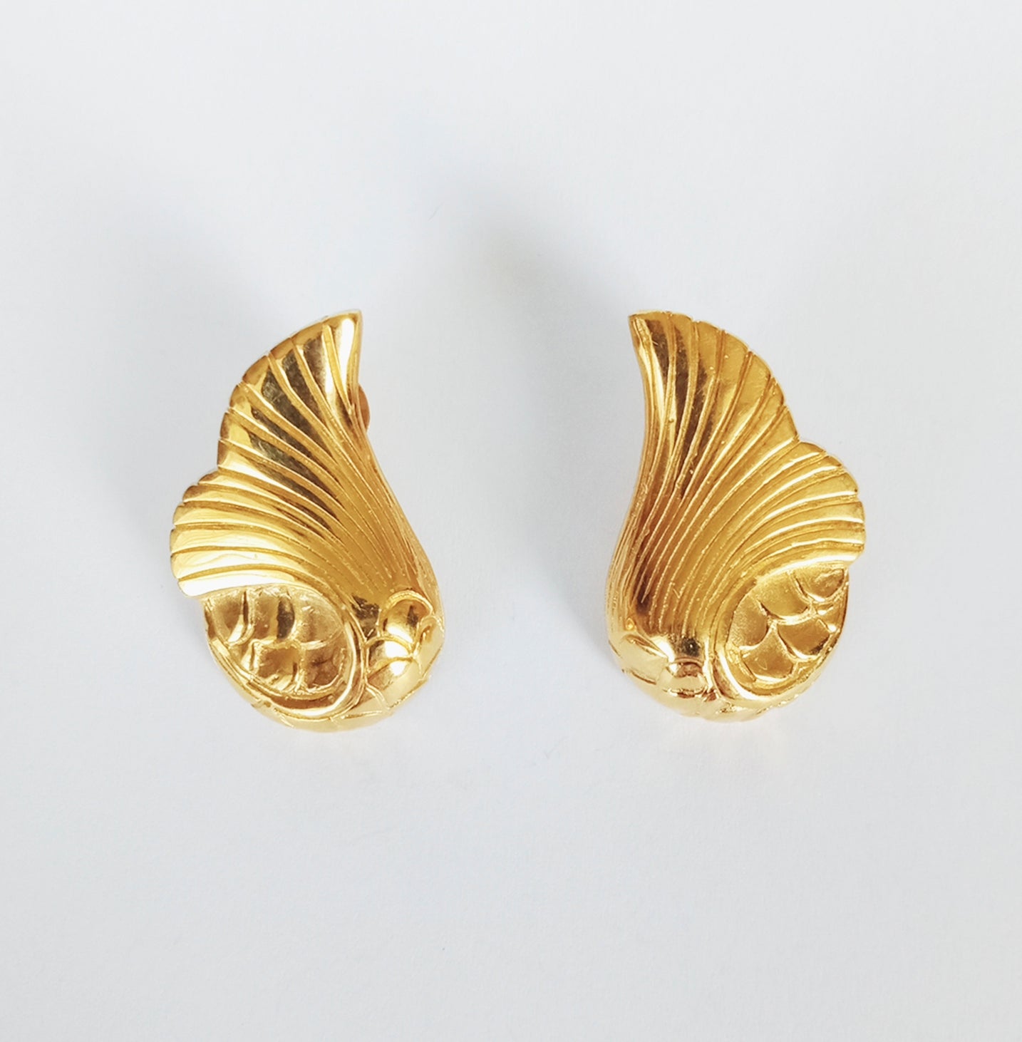 Ariel Mermaid Tail Gold Studs