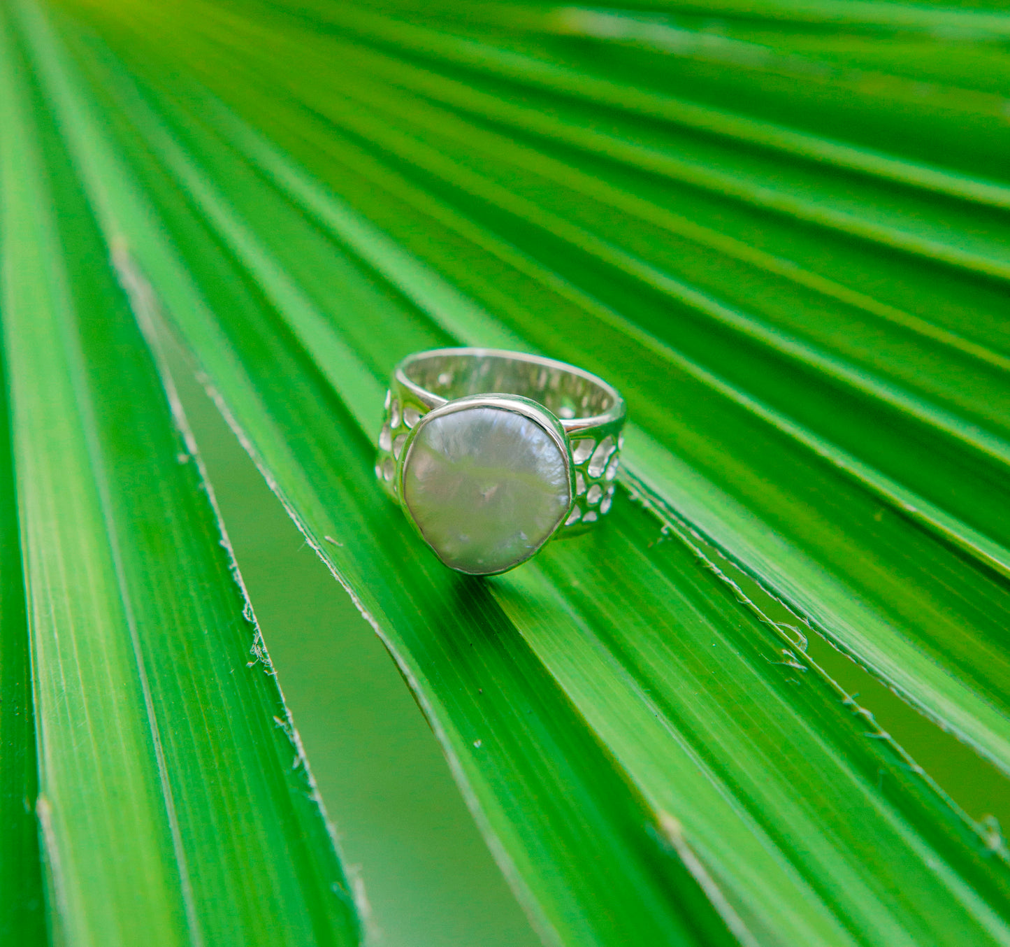 Labyrinth Baroque Keshi Pearl Chunky Silver Ring