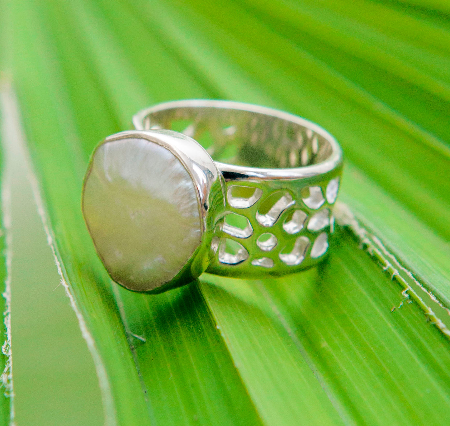 Labyrinth Baroque Keshi Pearl Chunky Silver Ring