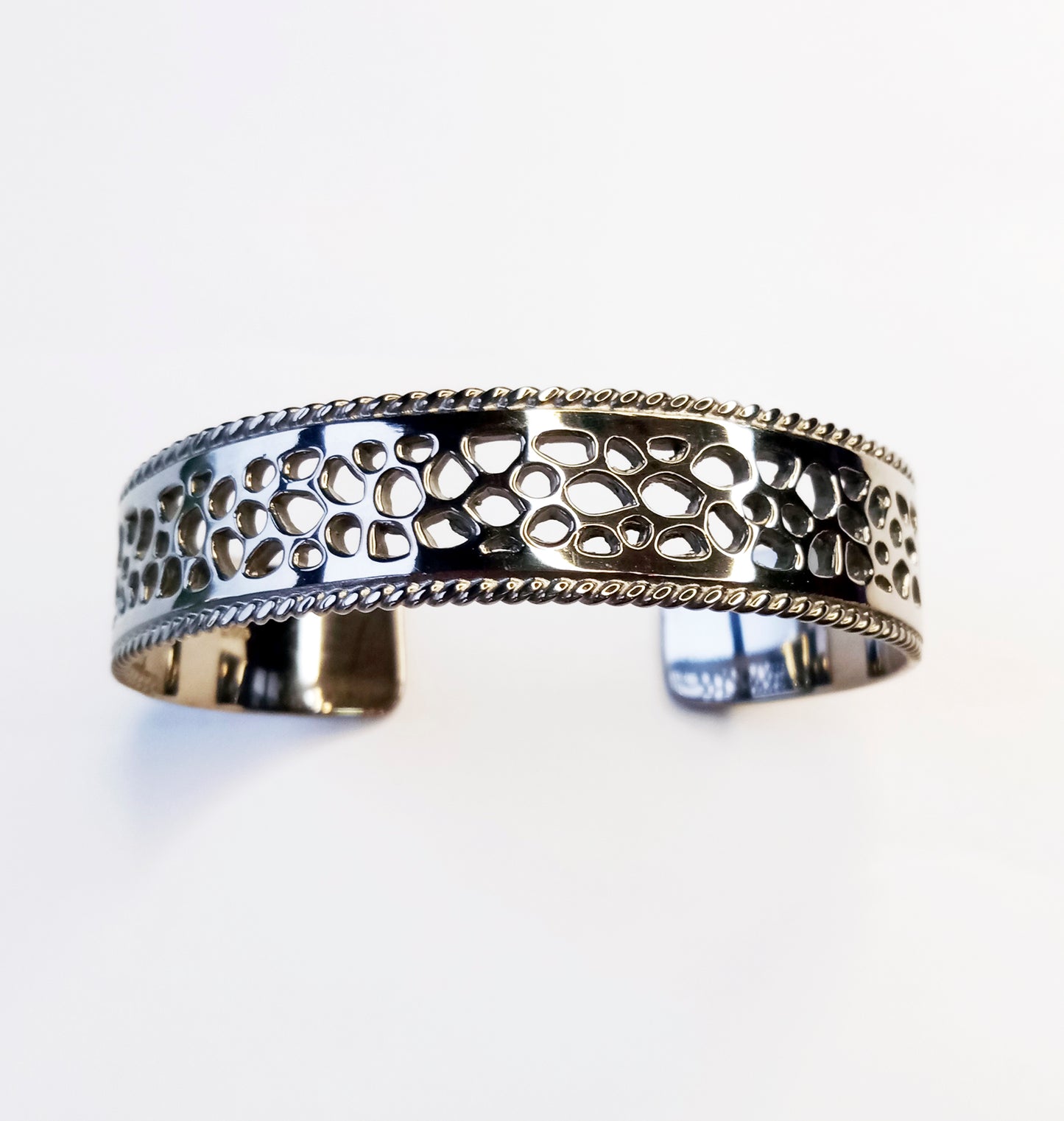 Gender Neutral Black Rhodium Coral Bangle
