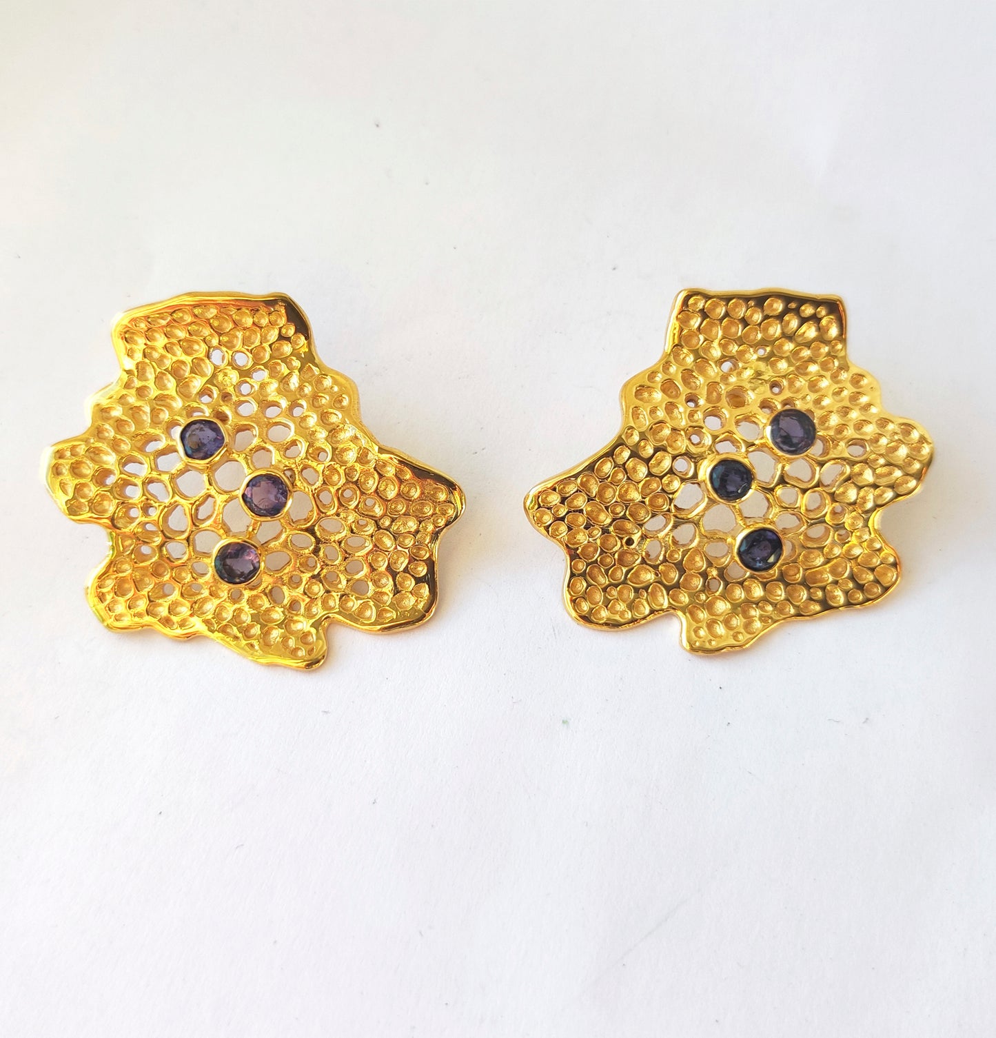 Labyrinth Wavy Gold Coral Studs with Blue Iolite