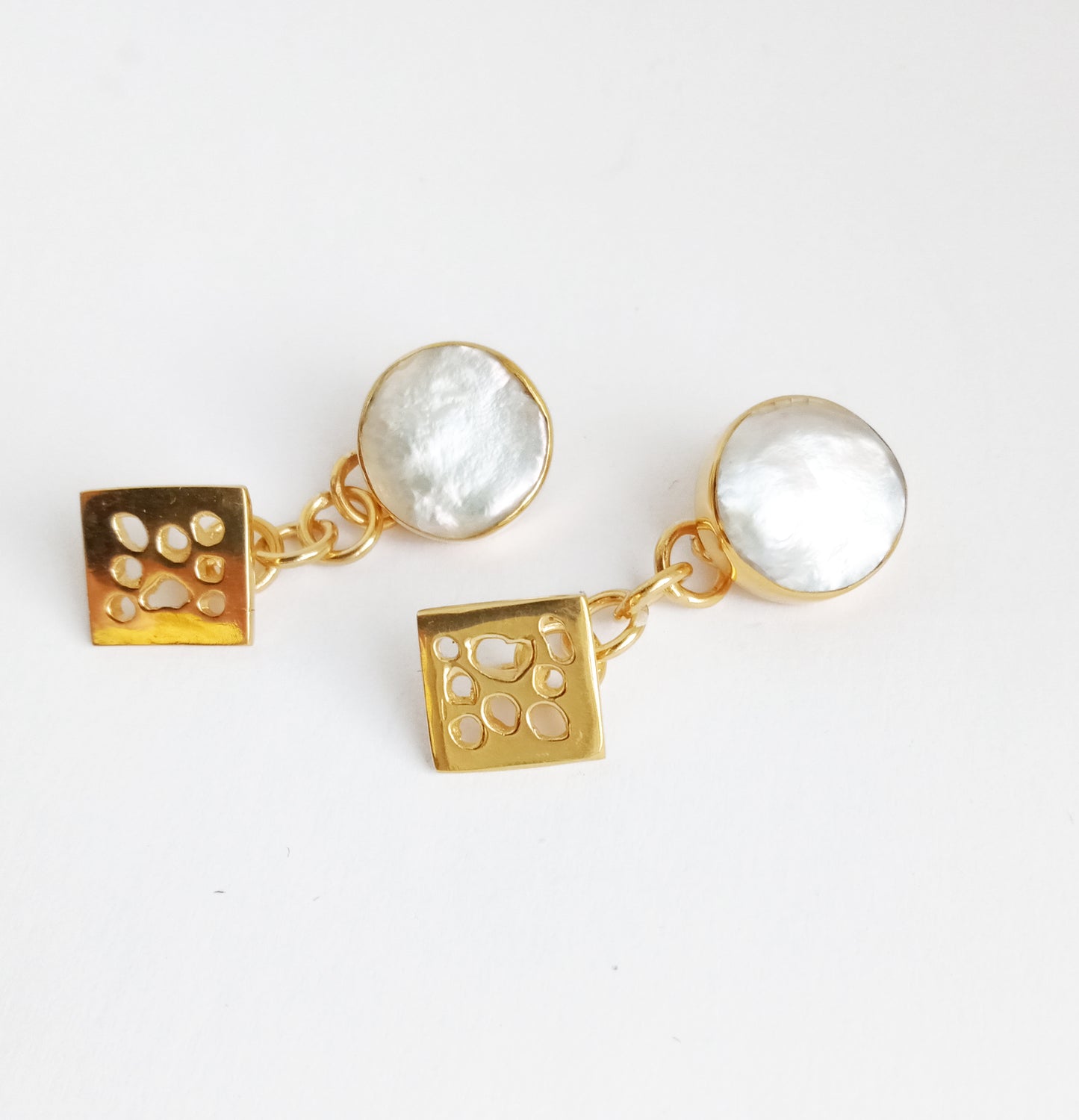 Gold Cufflinks with Baroque Pearls