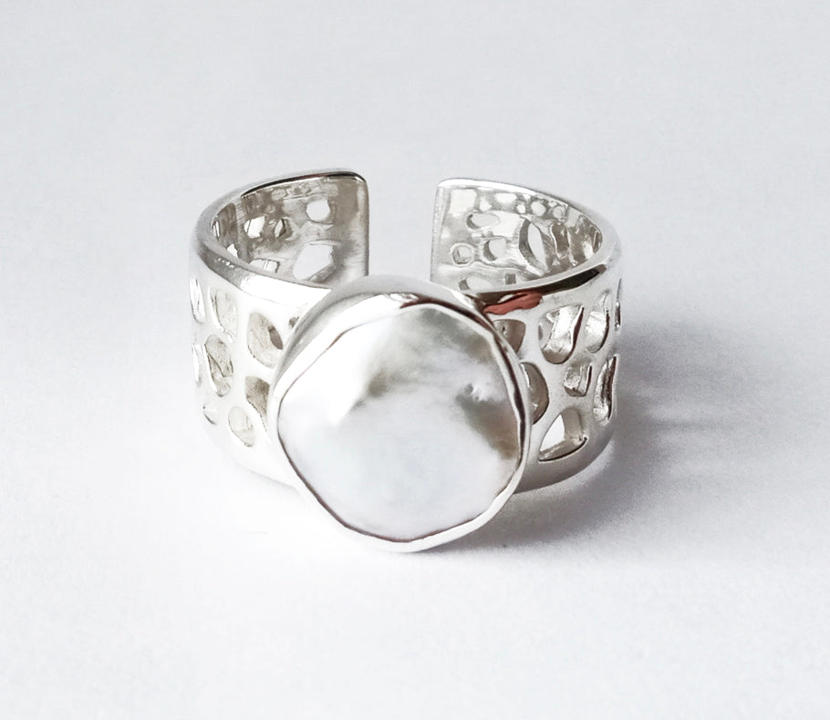 Labyrinth Baroque Pearl Chunky Silver Ring