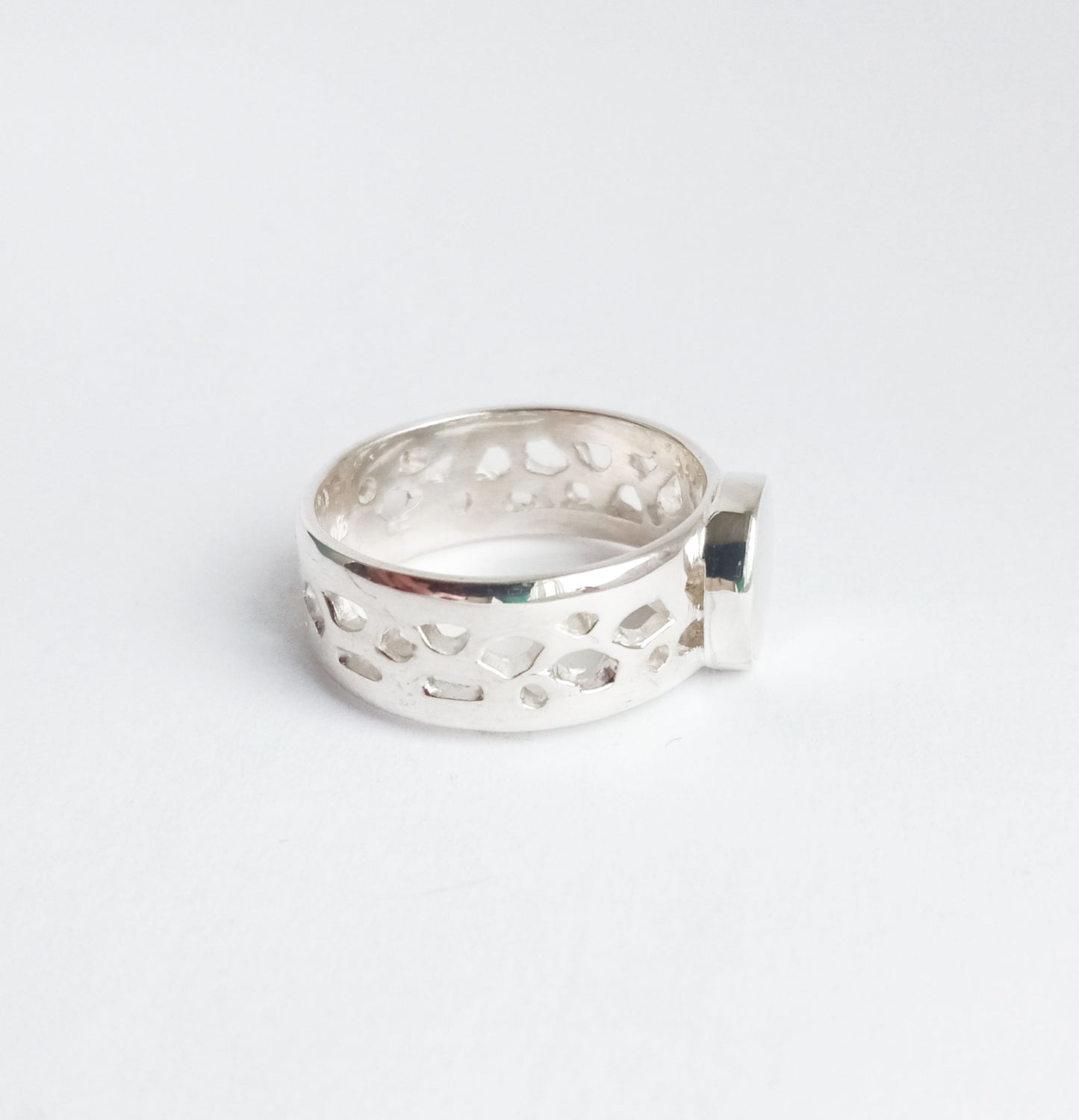 Mother of Pearl Coral Band Silver Ring