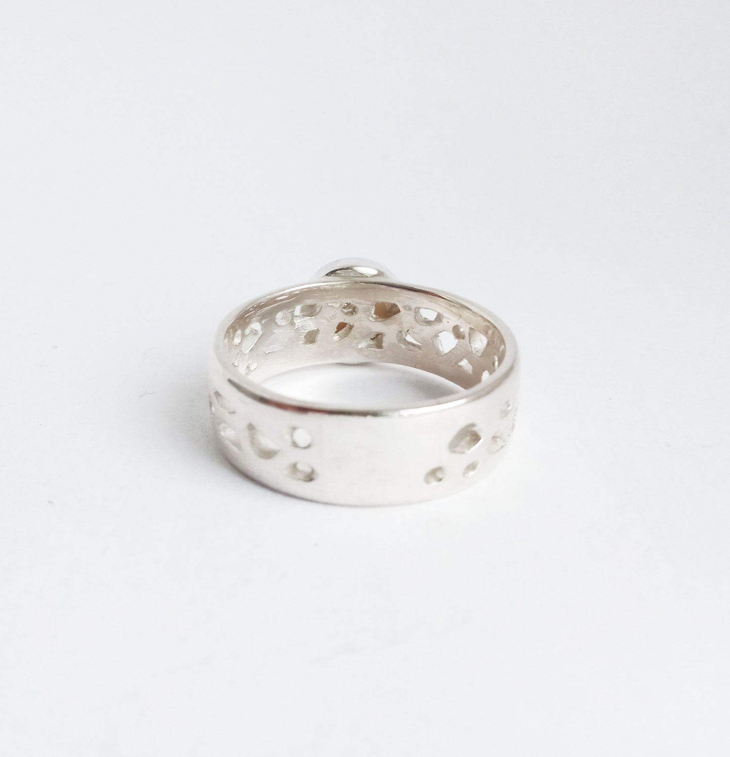 Mother of Pearl Coral Band Silver Ring